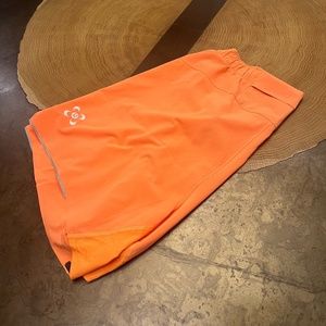 Lululemon SeaWheeze Surge Lined Short 6" in Orange Soda, Size L
